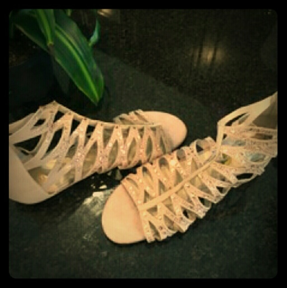 Shoes - Picture 1 of 6